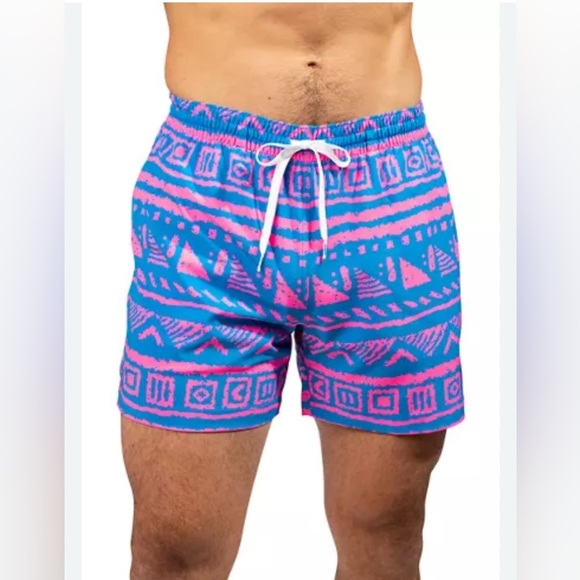 Chubbies Pink and Blue Geometric men’s Athletic Shorts - Picture 1 of 10